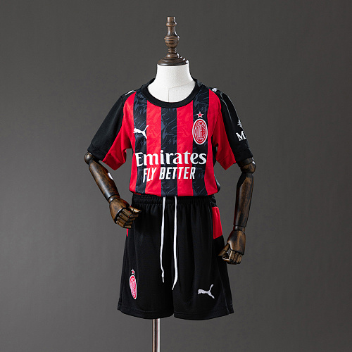 25/26 kids AC Milan Titular Tamanho: 16-28