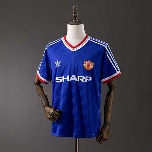 Retrô 86/88 M-U Terceira S-XXL