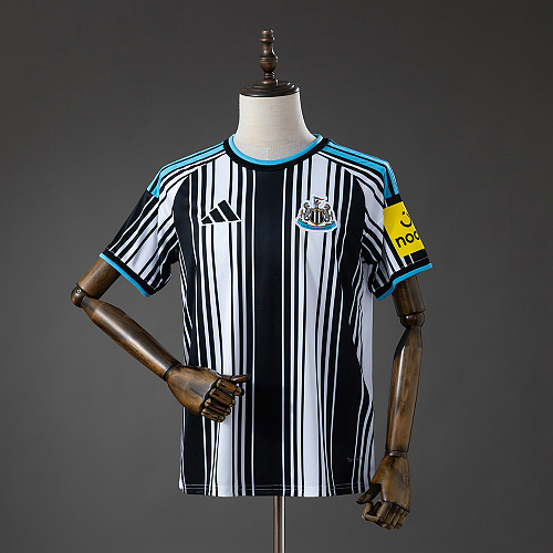 Newcastle United 26/27 Titular Camisa S-XL