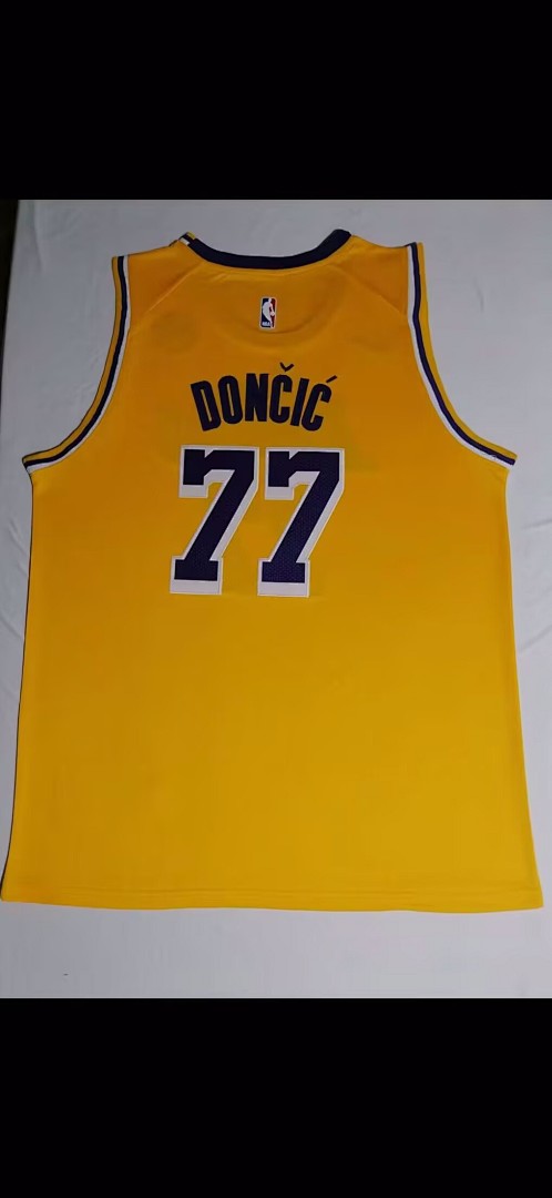 Los Angeles Lakers #77 Camisa Amarela com Patrocínio, foto 1