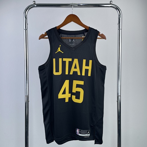23赛季爵士队 Jordan 限定 45号 米切尔