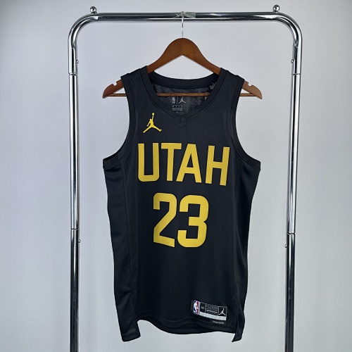 23赛季爵士队 Jordan 限定 23号 马尔卡宁